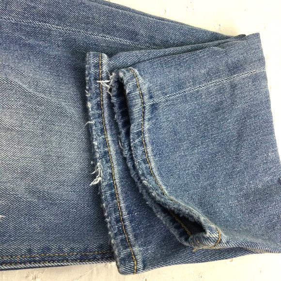 American Eagle Mom Jean Light Wash Distressed Blown Out Knees High Rise Skinny 6 - Picture 12 of 12